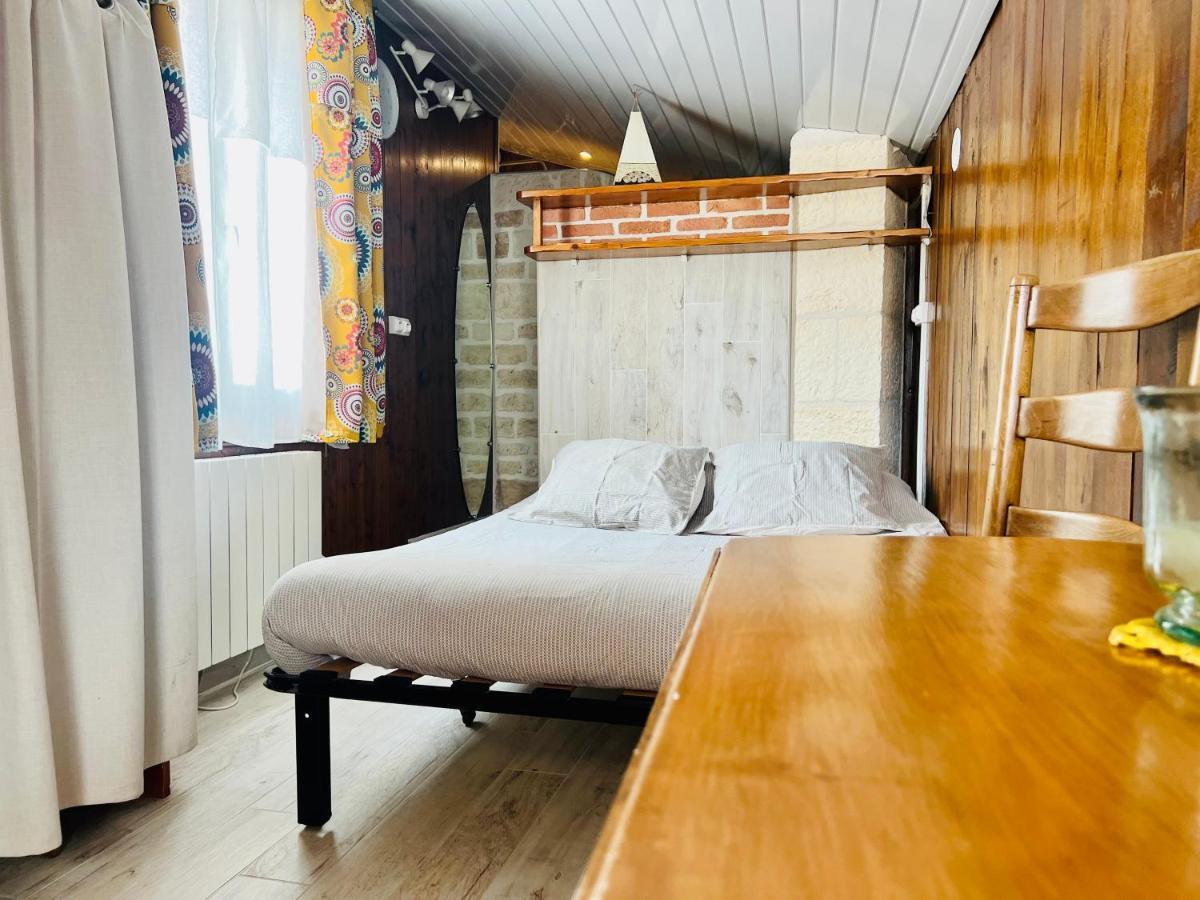 Le Mas Des Mathes, Chambres D'Hotes, Studios Les Mathes ภายนอก รูปภาพ